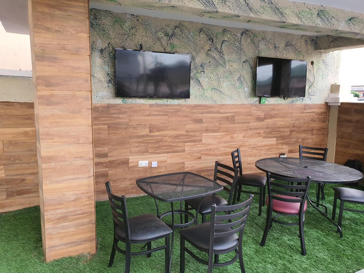 Residency Hotel Lagos Airport Экстерьер фото