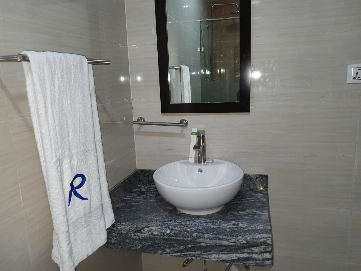 Residency Hotel Lagos Airport Экстерьер фото